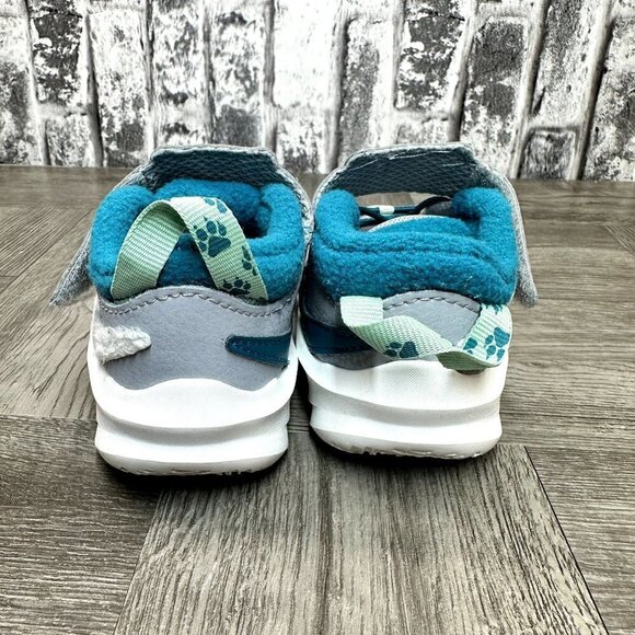 Nike Team Hustle 10 Lil Wolf Gray/White Infant size 4c - Picture 7 of 9